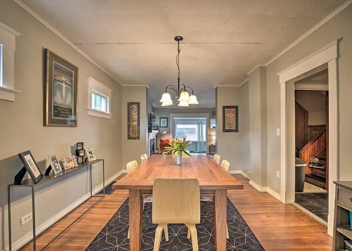 Comfortable Craftsman Home - 2 Miles To Ub Campus!